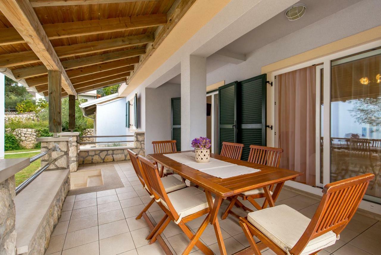 Villas Kampor Exterior photo